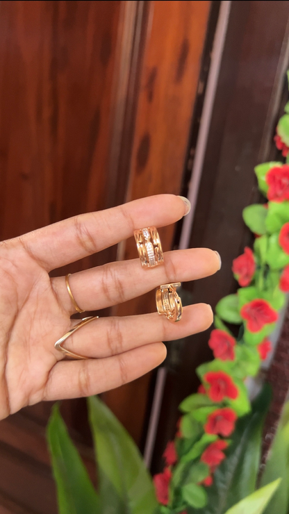 Hoop earring -  gold