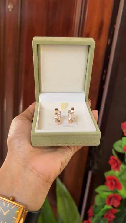 Hoop earring - gold