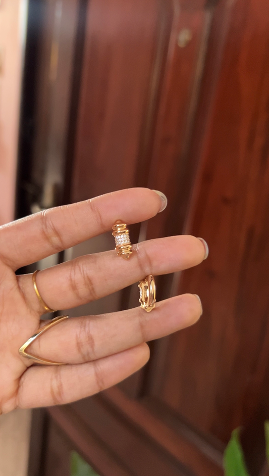 Hoop earring - gold