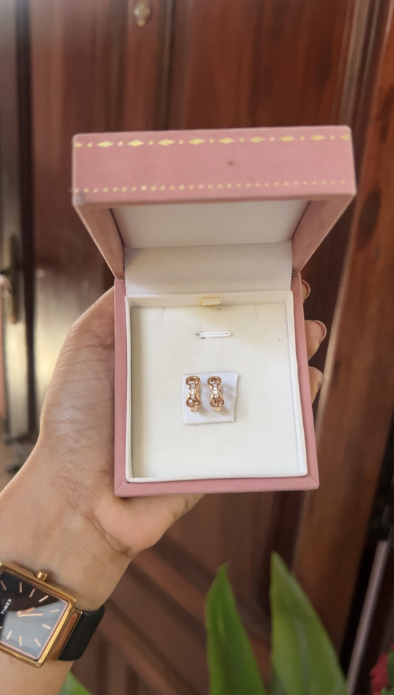 Hoop earring - gold