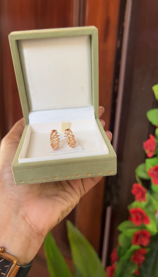 Hoop earring - gold