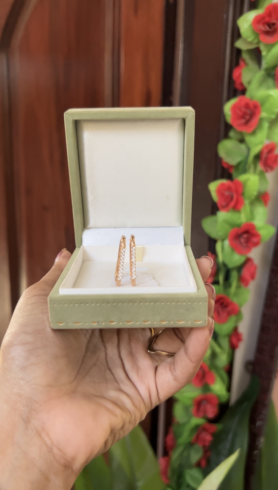 Hoop earring - gold