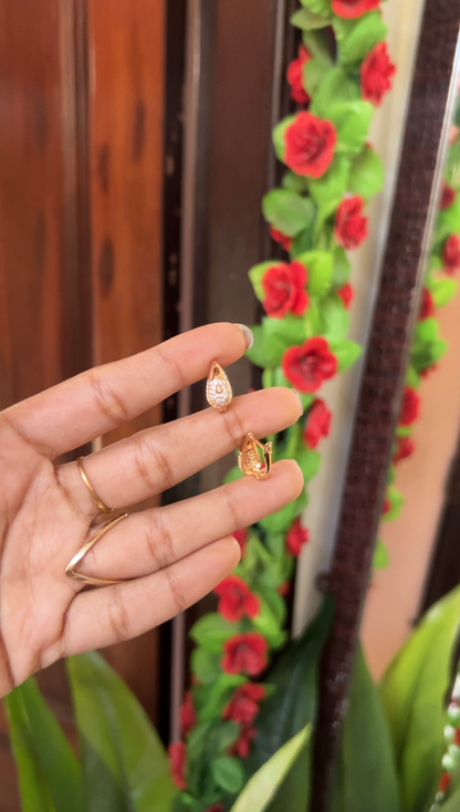 Hoop earring - gold