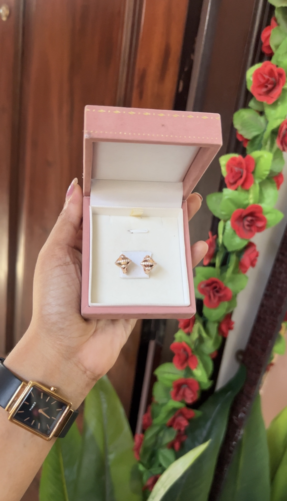 Hoop earring - gold
