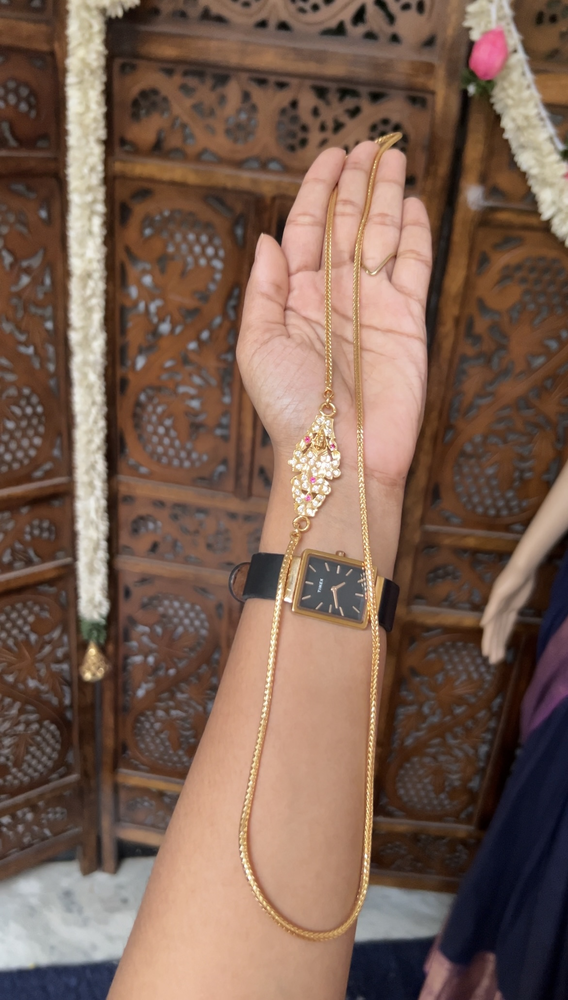 Mugappu chain
