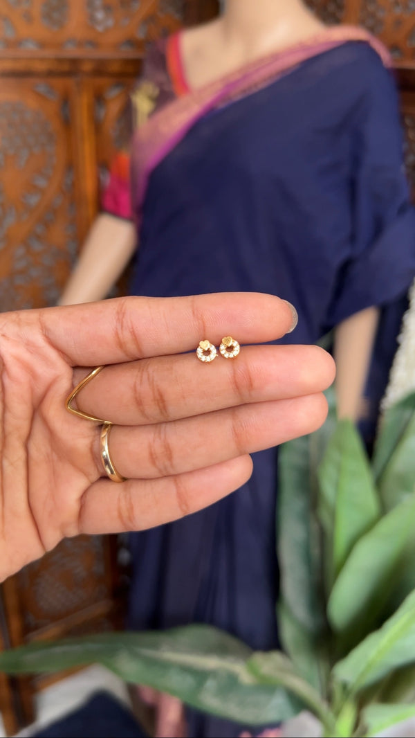 Baby -earstud