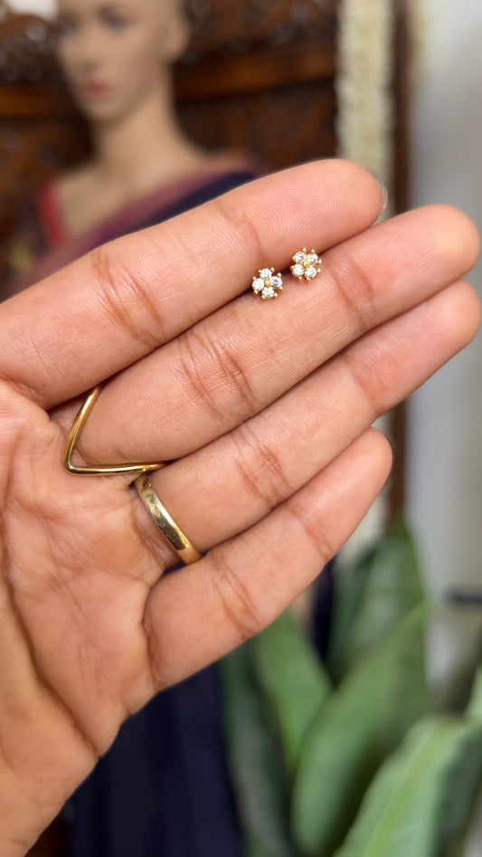 Baby -earstud
