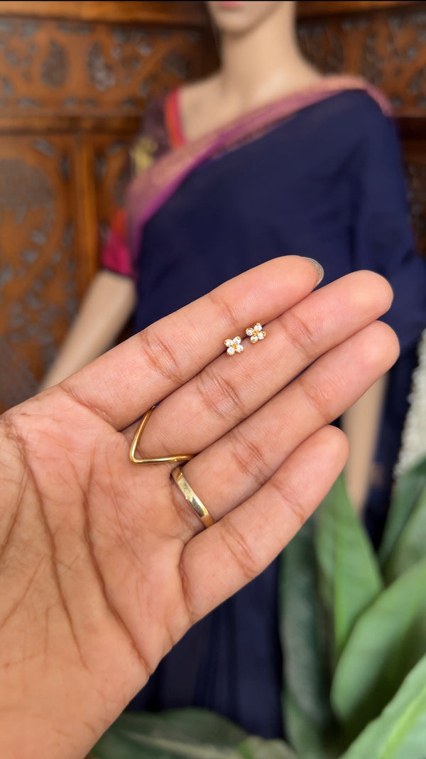 Baby -earstud