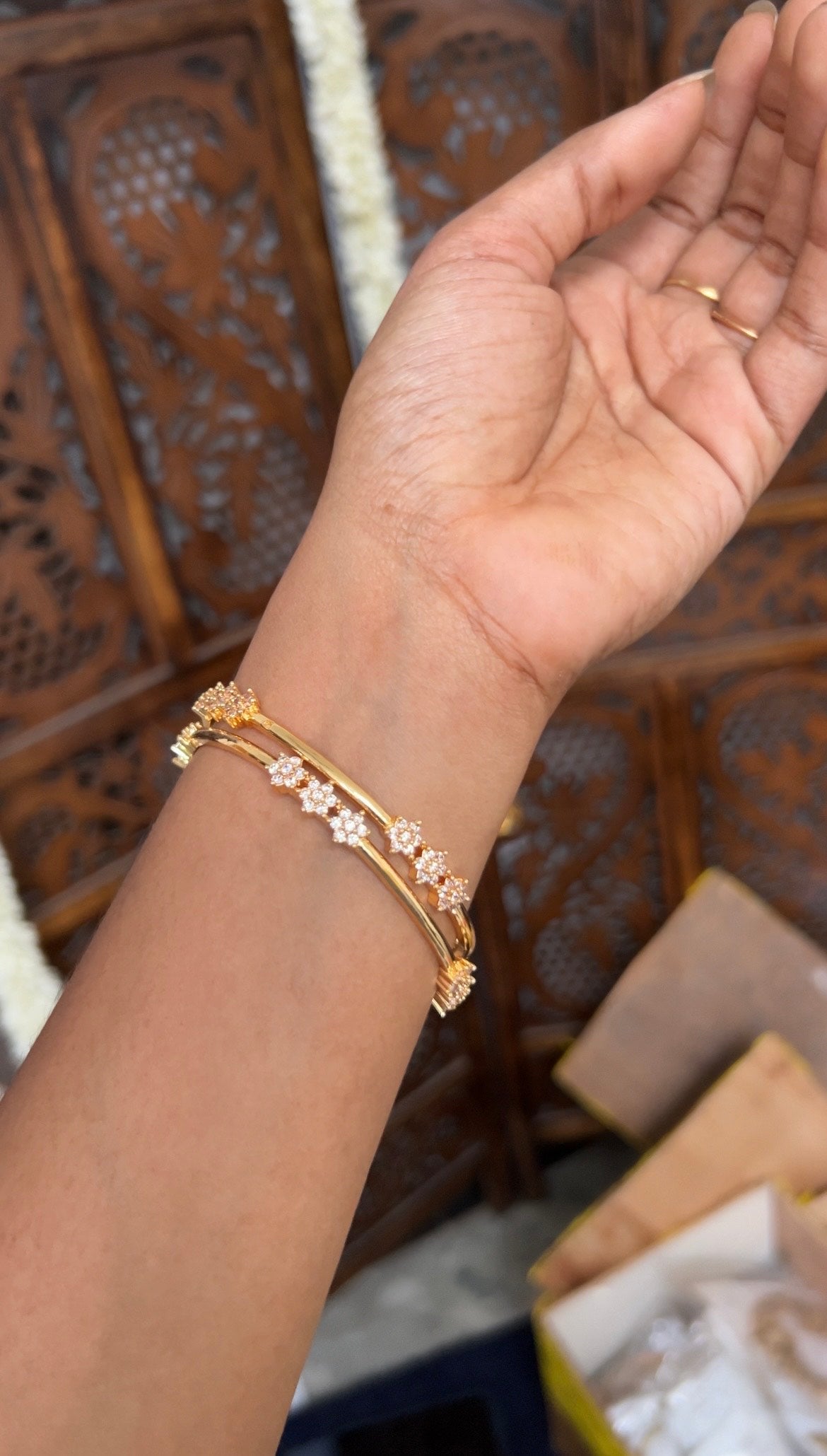 Nakshatra floral bangles - varalakshmi - Ponn - Thara