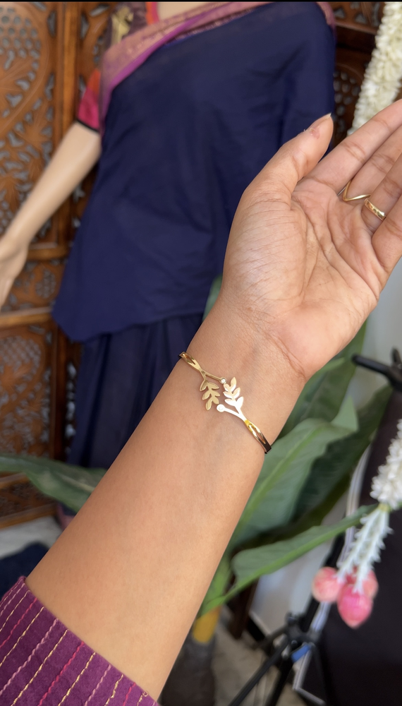 Bracelet