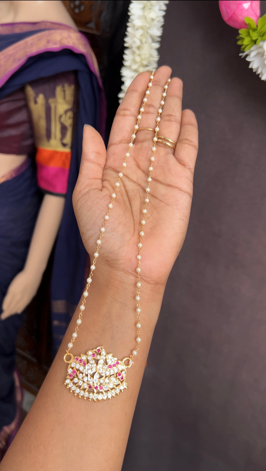 Traditional Srilankan long doller chain