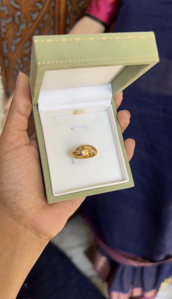 Ring -gold ( size 10 )