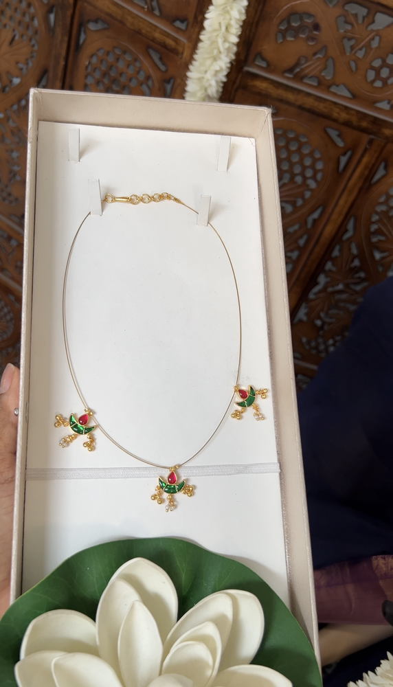 Jadau vilakku invisible