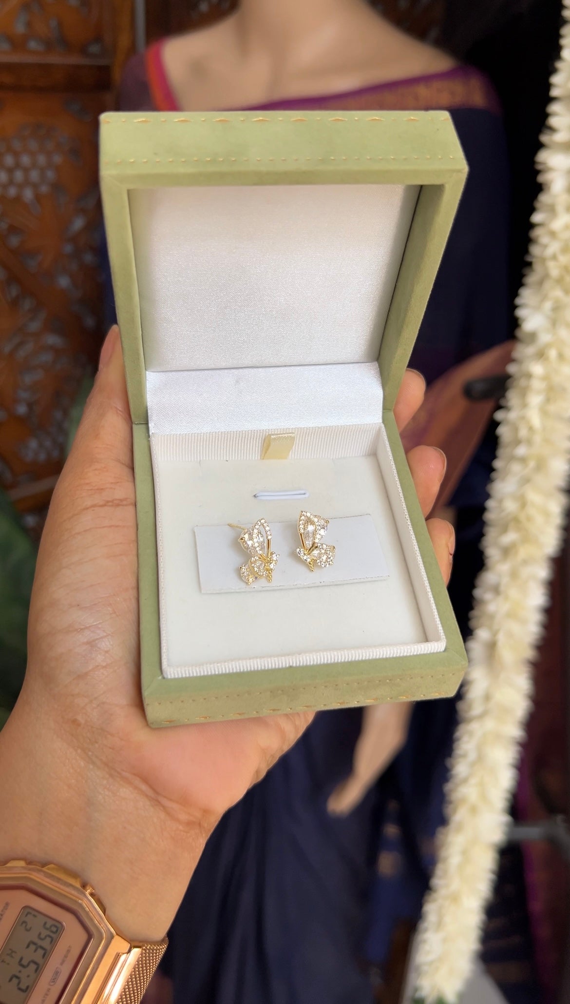 Hy butterfly earstud - gold