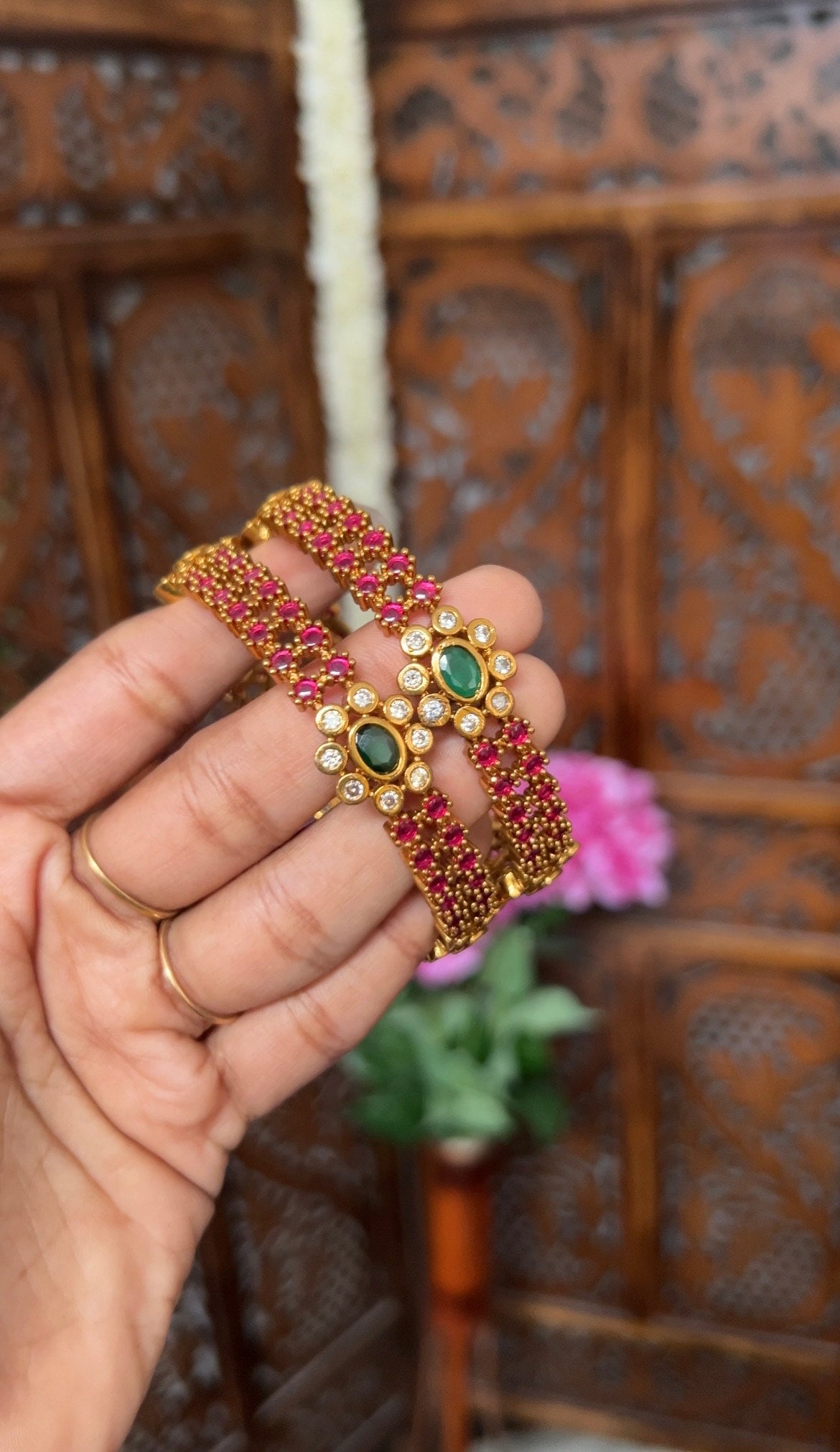 Ruby Exqusite stoned flora bangles -rukhu