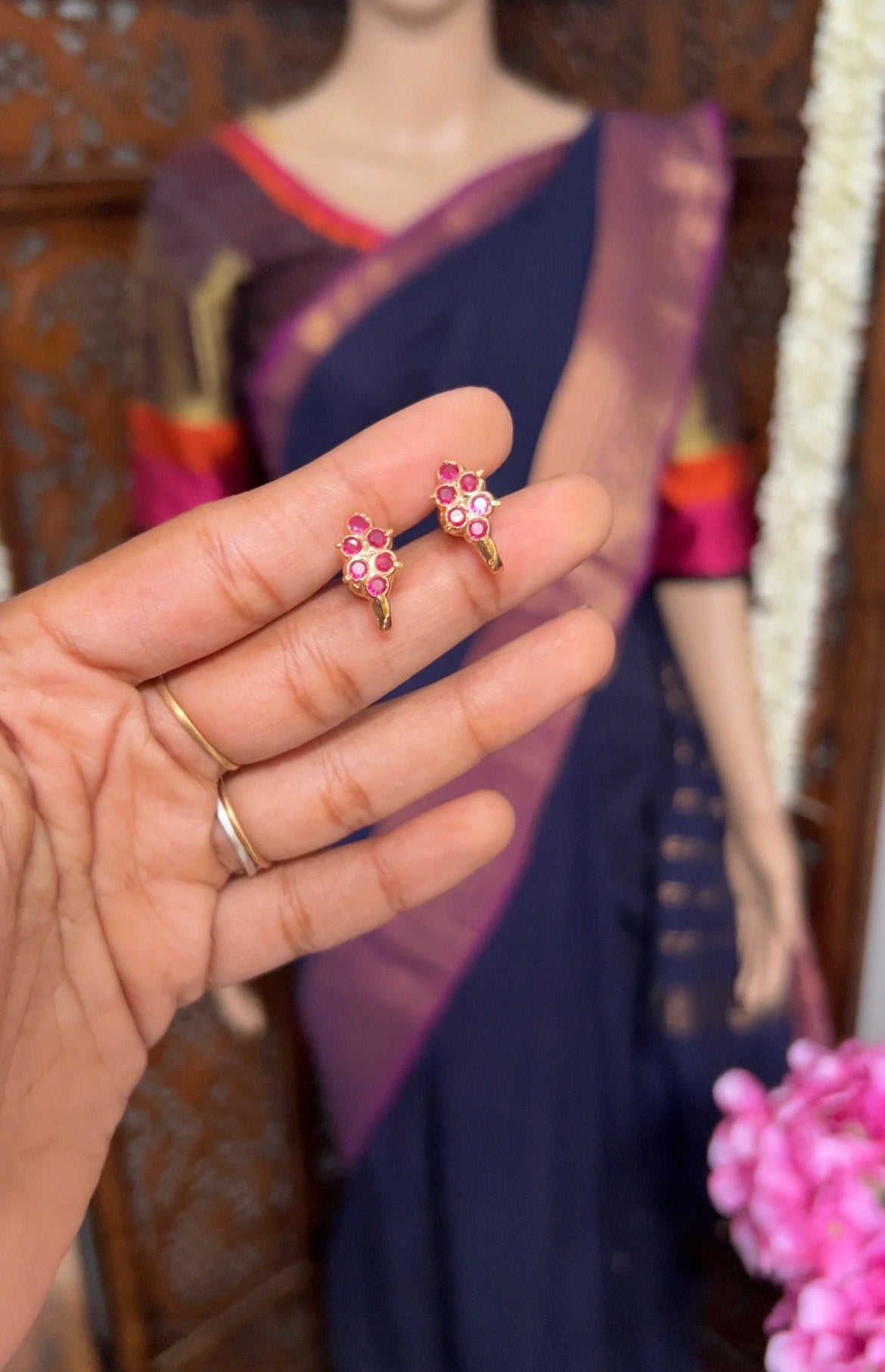 Impon earstud - Ruby - Venus