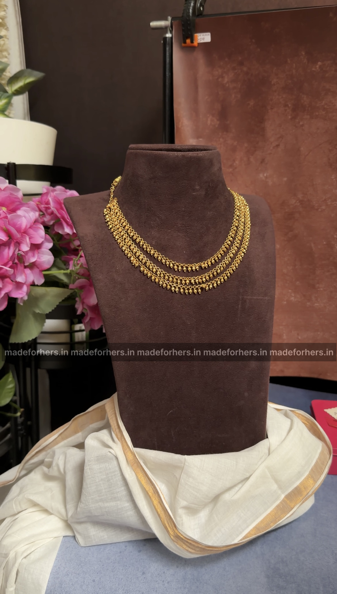 Nayanthara insp -gold beaded neckpiece