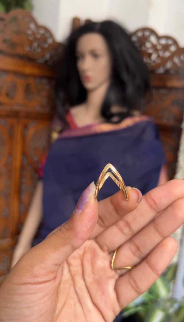 V ring