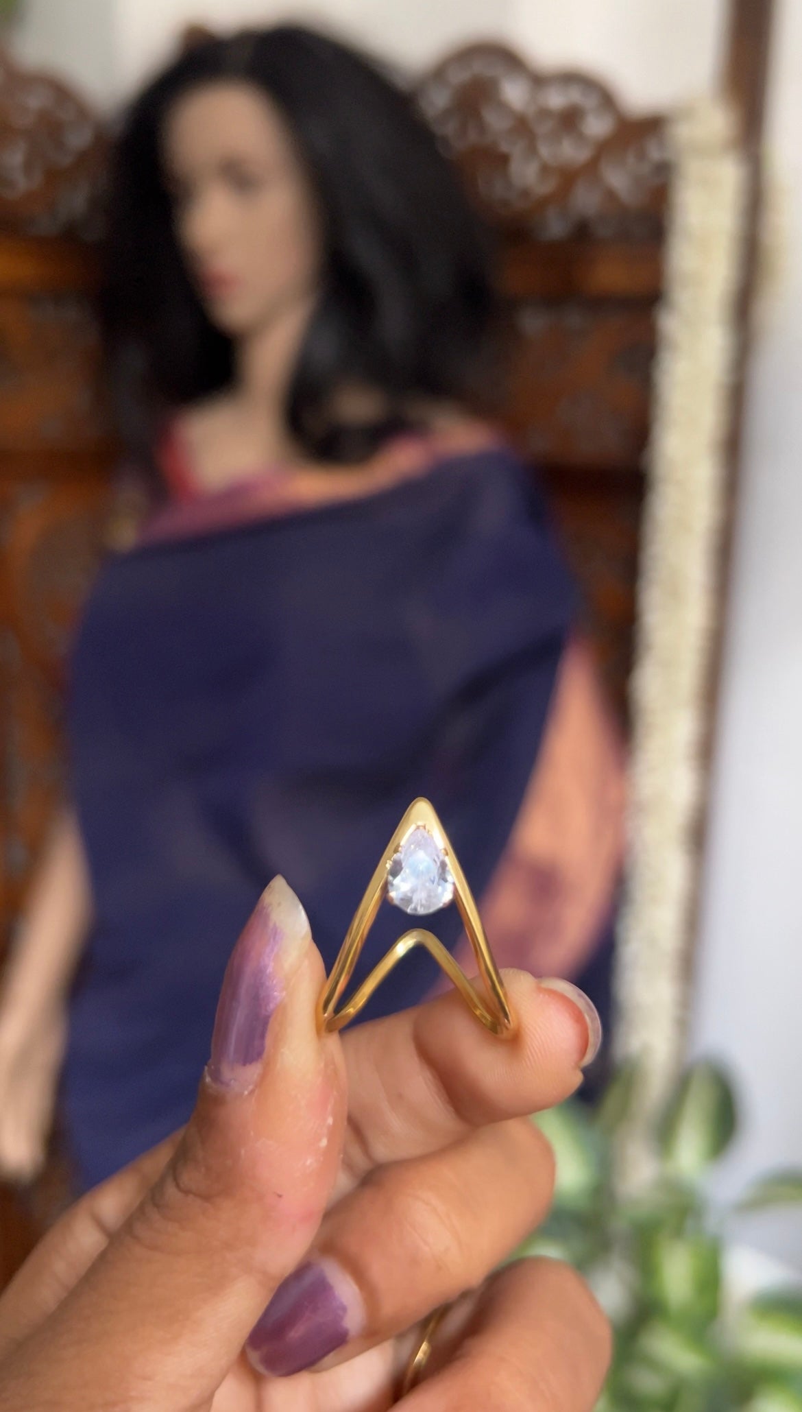 V ring