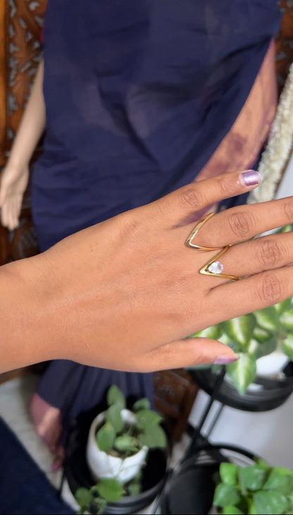 V ring