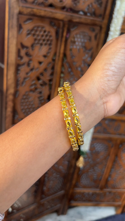Slik thread bangle