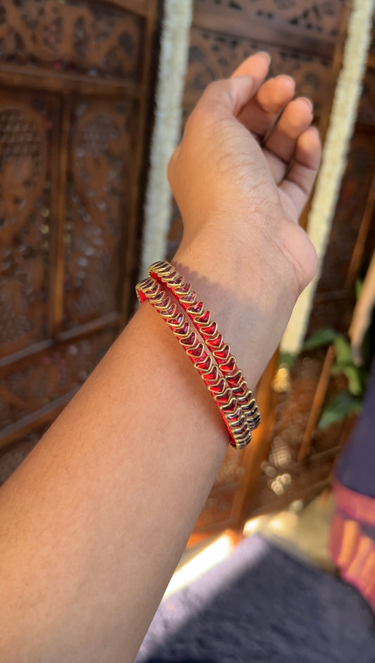 Slik thread bangle