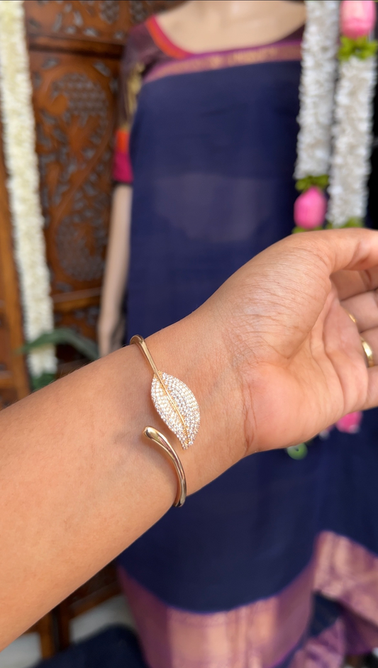 Bracelet -gold