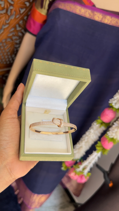 Bracelet-gold