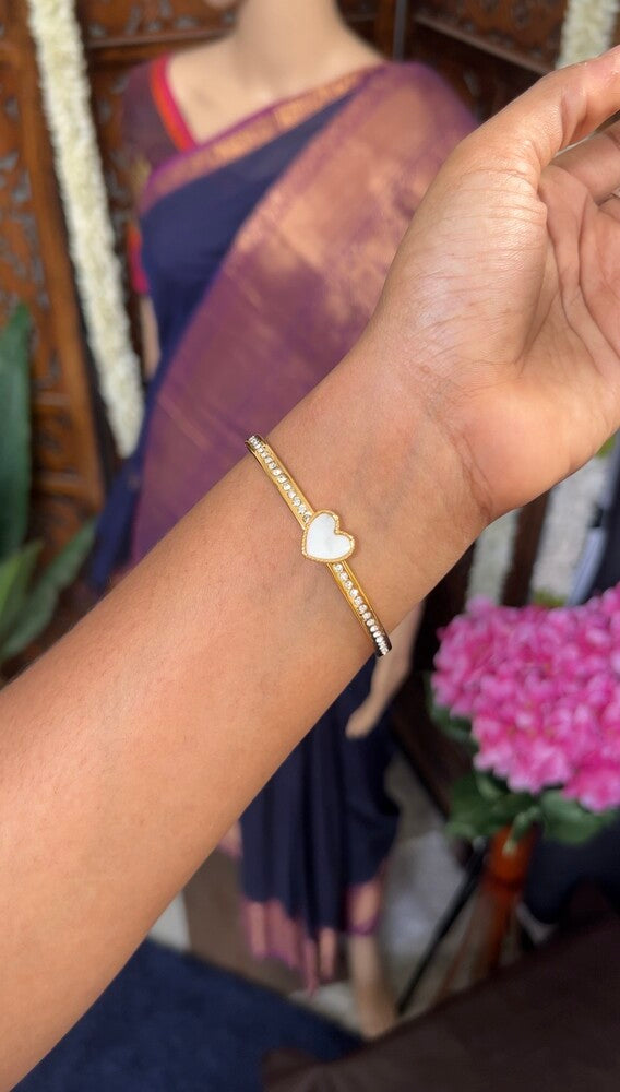 Bracelet - gold