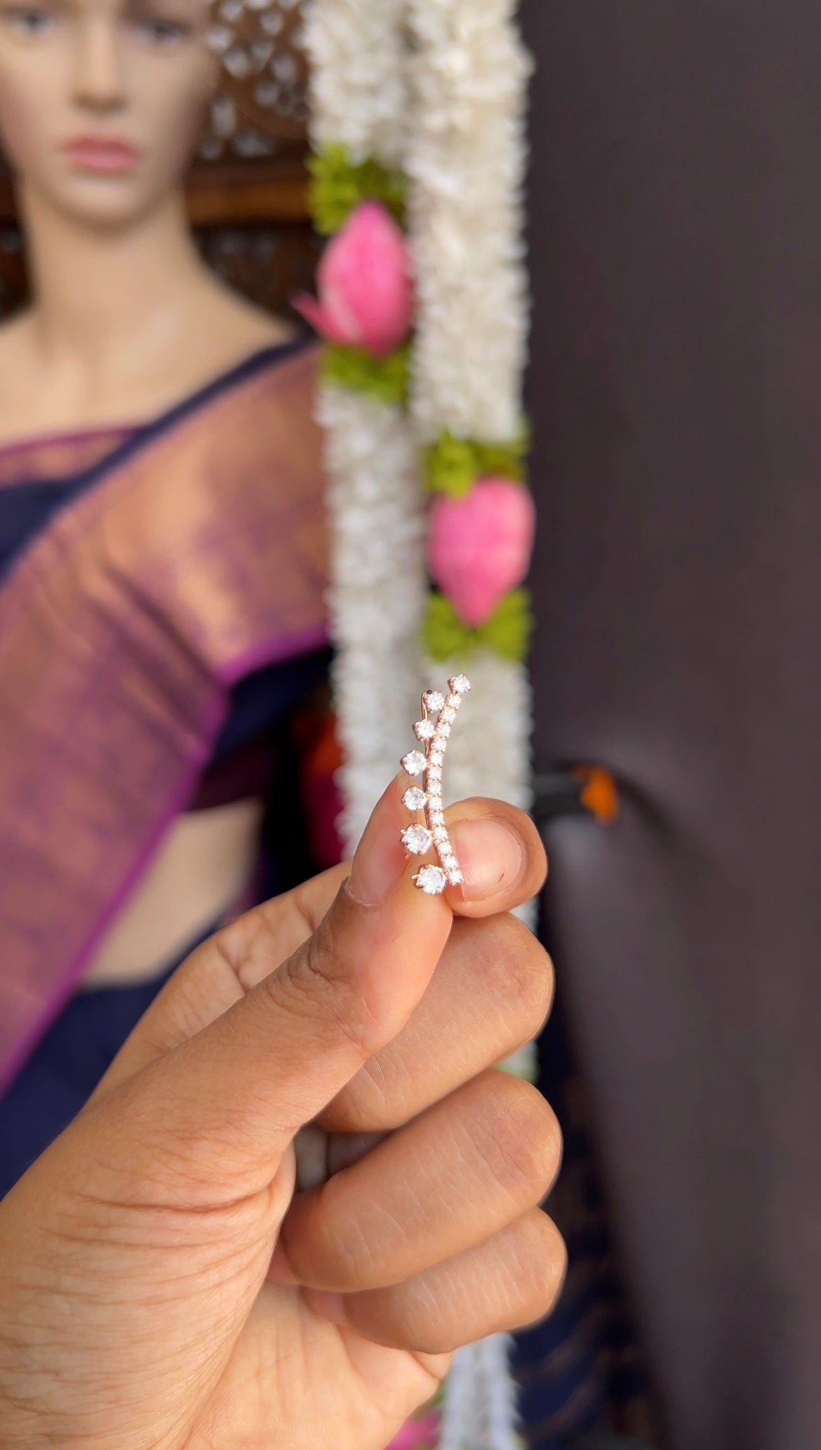 Earclimber - Rose gold