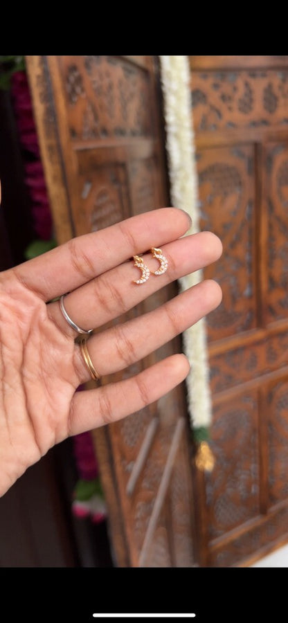 Bugadi earring - half moon