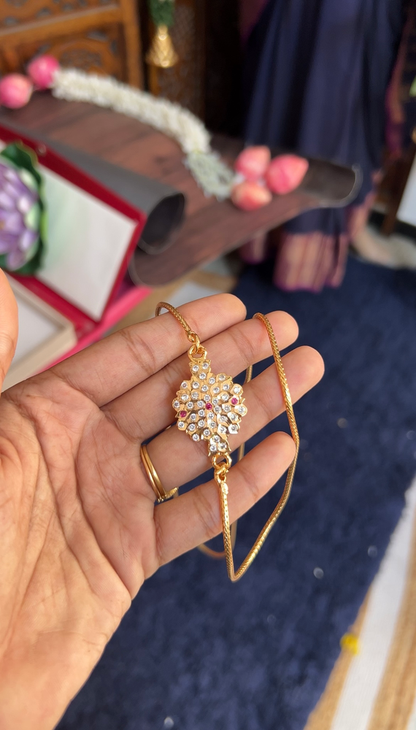 Mugappu chain