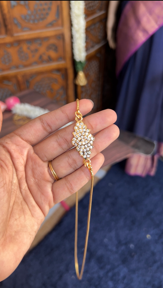 Mugappu chain