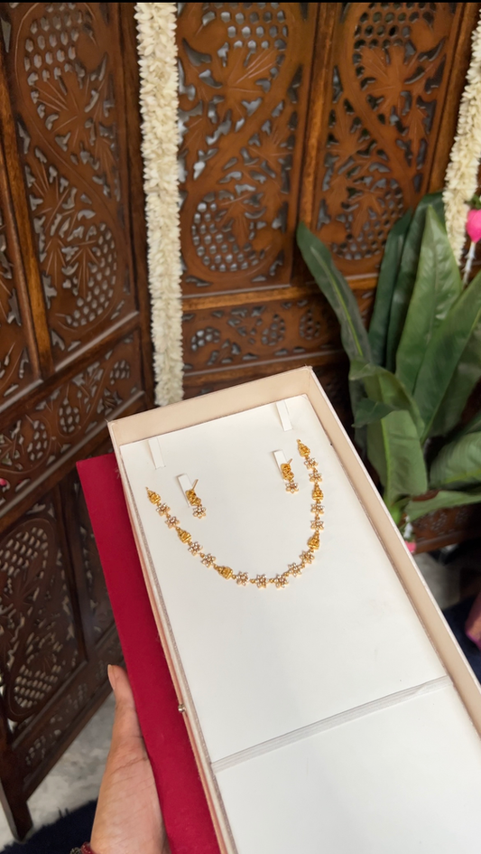Trivia lakshmi neckpiece