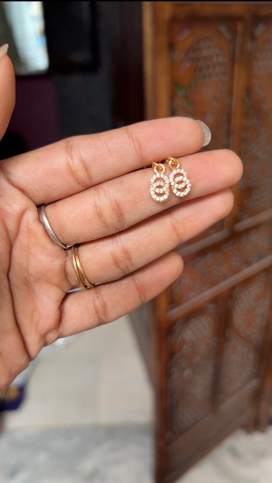 Bugadi earring - white