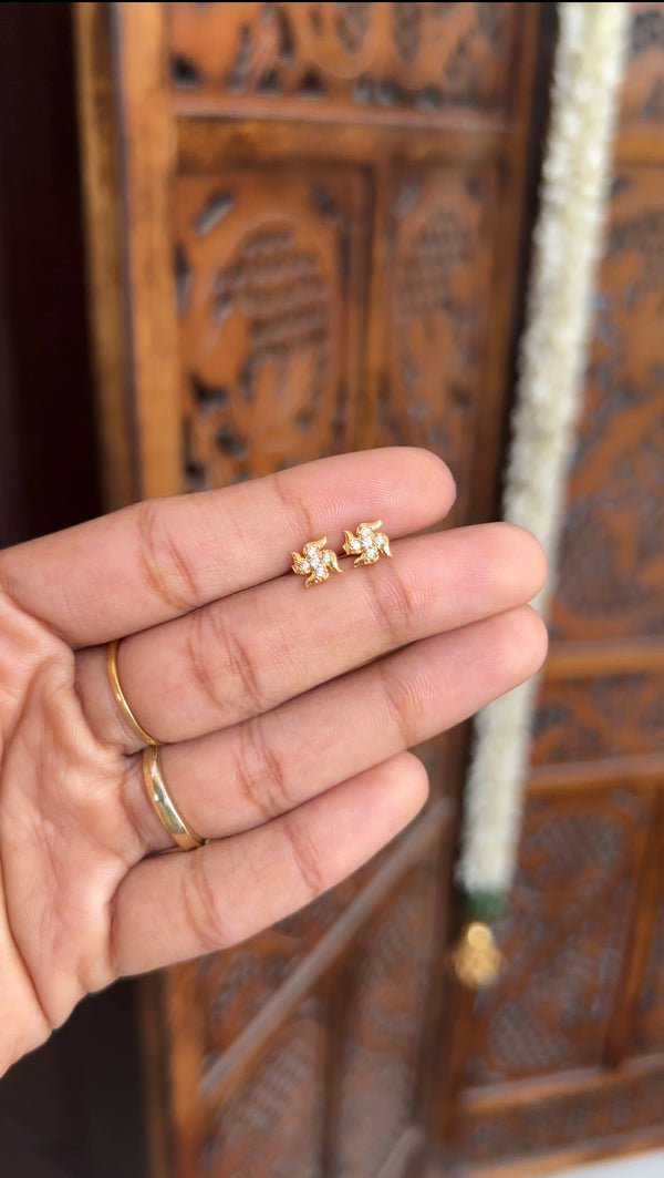 Baby -earstud