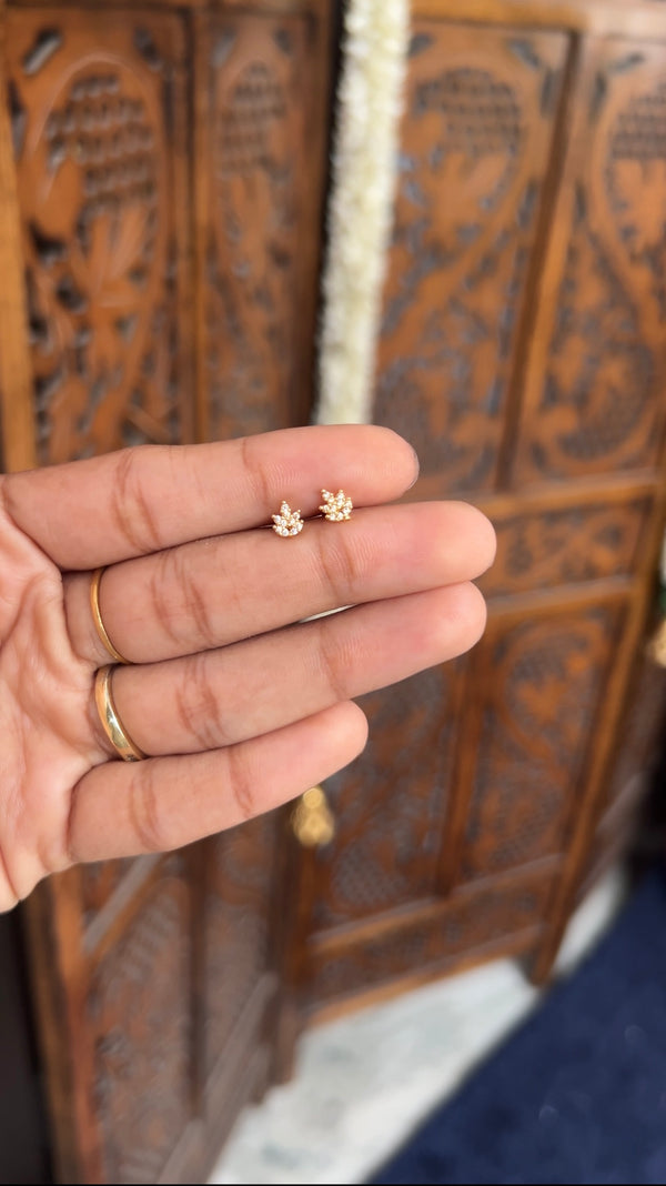 Baby -earstud