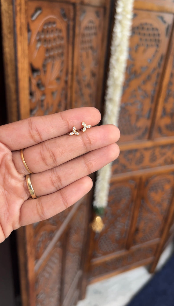Baby -earstud