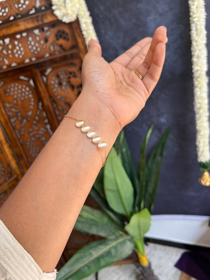 Bracelet gold