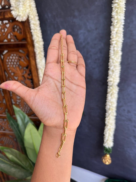 Bracelet - gold