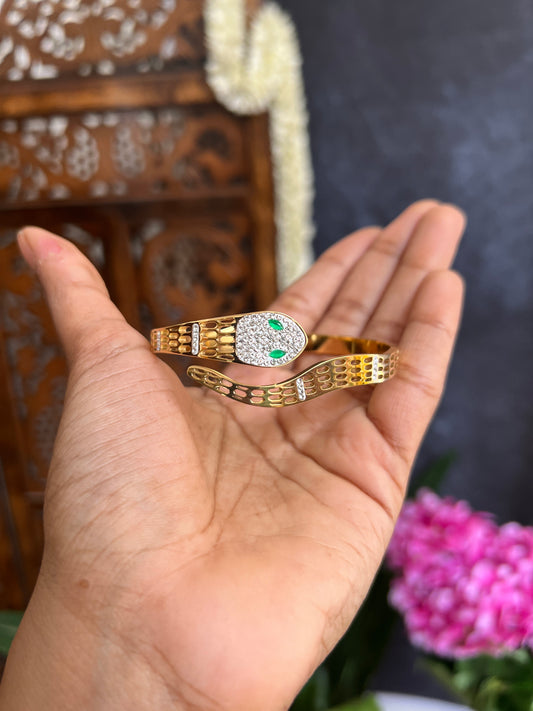 Bracelet gold