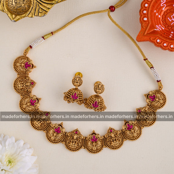 Neckpiece