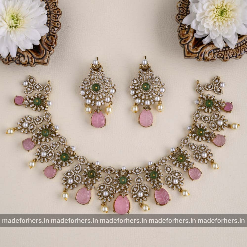 Neckpiece