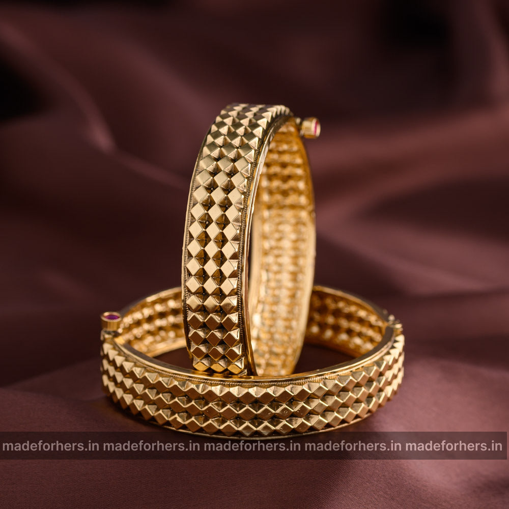 Bangles