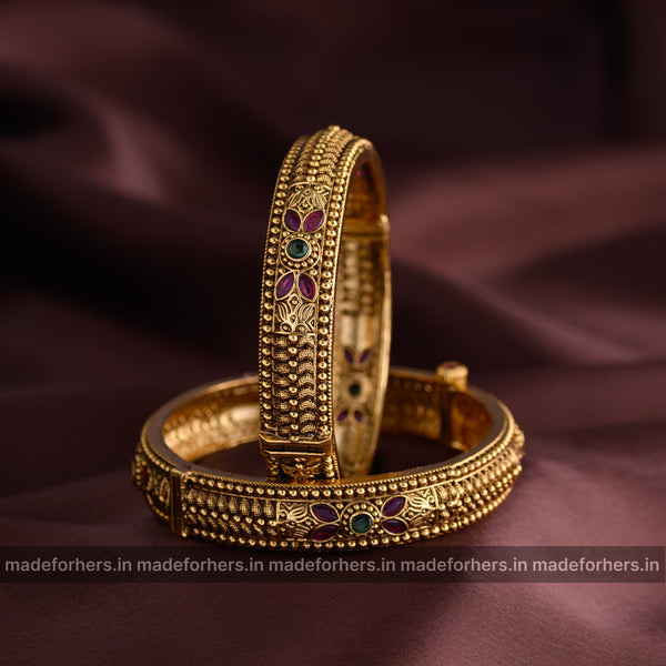 Bangles