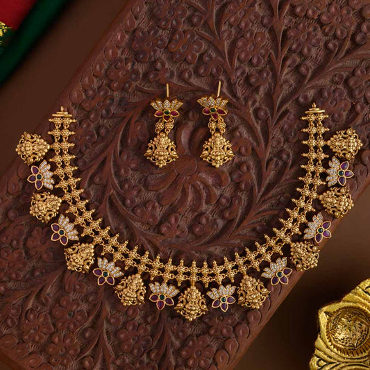 Saarika version 3 neckpiece   - Onam