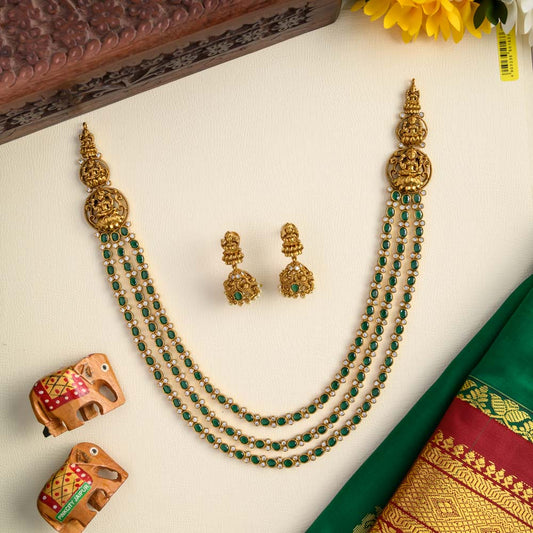 Mozhi neckpiece