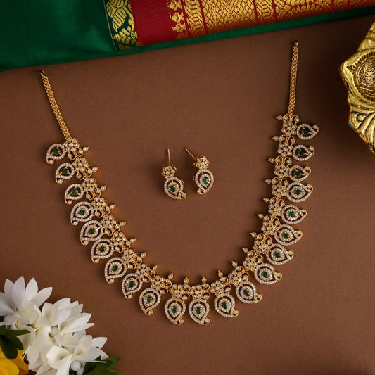 Vasundhara maangaz neckpiece - Green