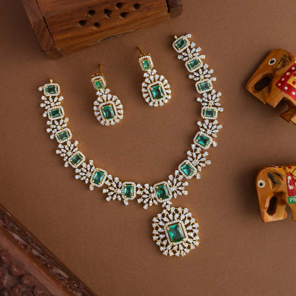 Elizabeth neckpiece - cindrella-vairam with greenstone