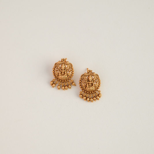 Lakshmi earstud